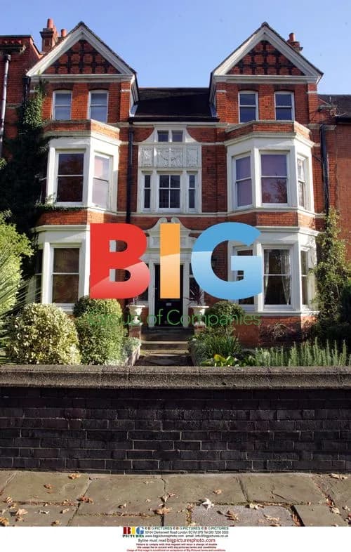 Jade Goody visits colonic irrigation clinic