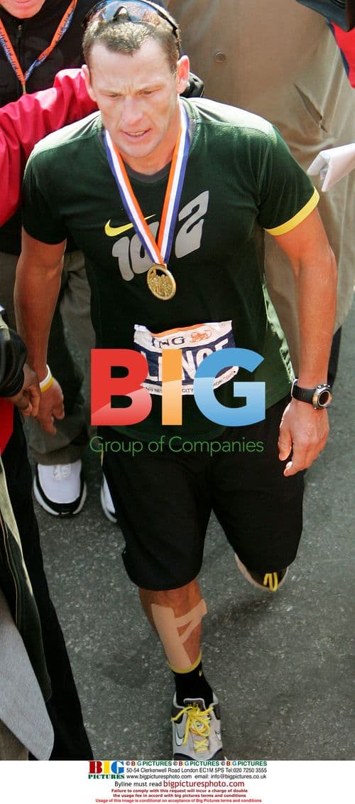 Lance Armstrong finishes NYC Marathon