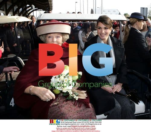 Queen Rania and Queen Beatrix visit Flevoland