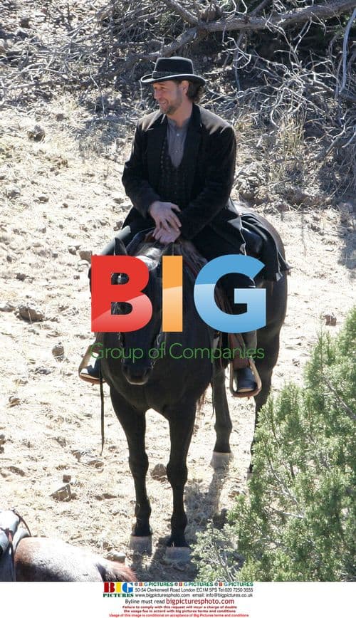 Russell Crowe films "3:10 To Yuma"