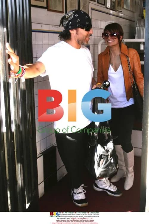 Nicole Richie Leaving LA Restaurant