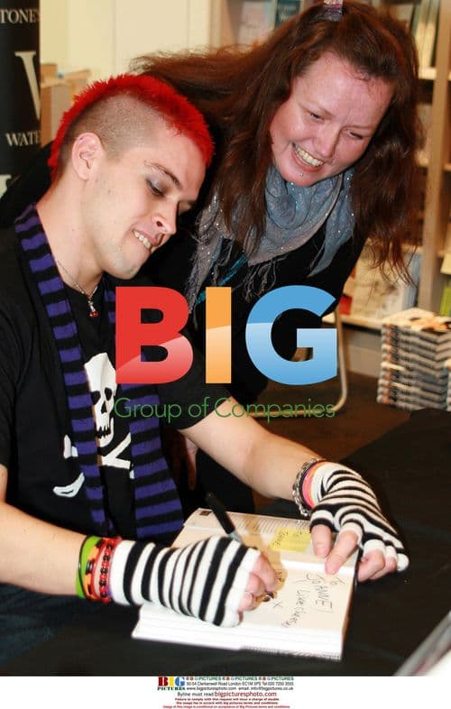 Pete Bennett at signing of autobiography