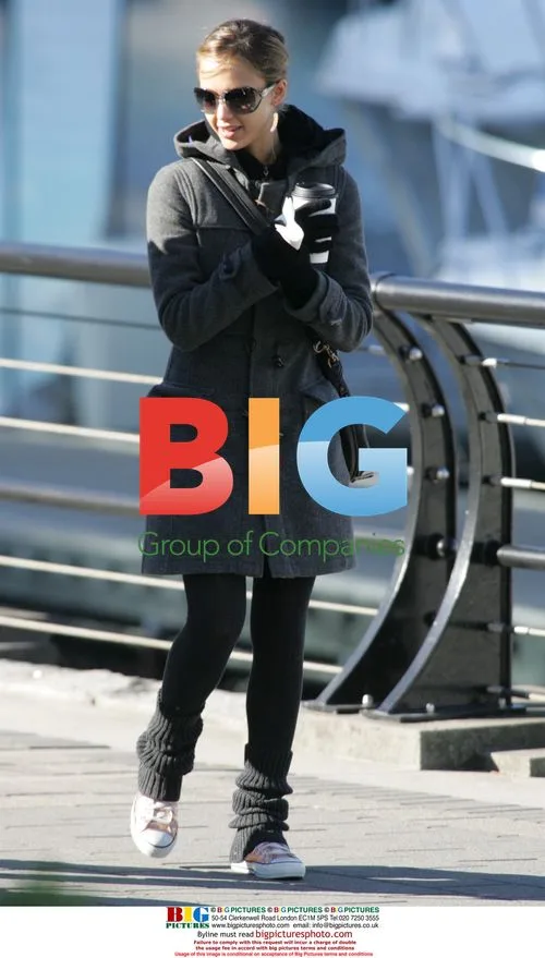 Jessica Alba and Cash Warren out in Vancouver