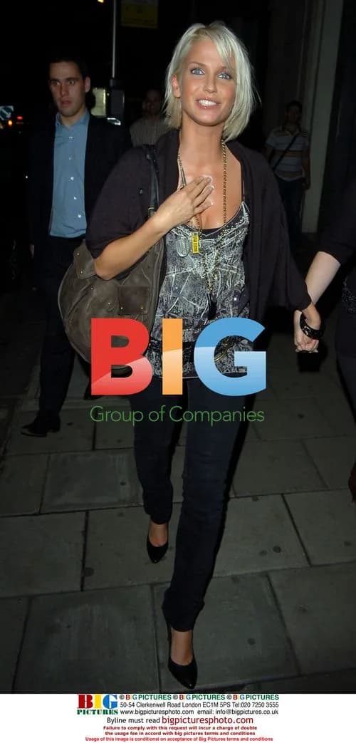Sarah Harding Enjoys Night Out at Nobu