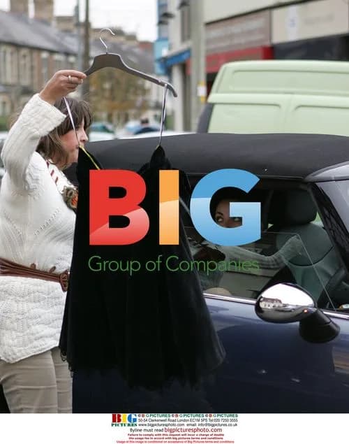 Charlotte Church goes to mum's shop