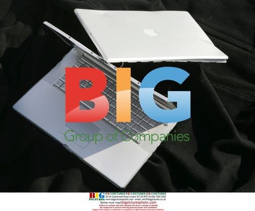 Denise Richards throws photographer's laptop