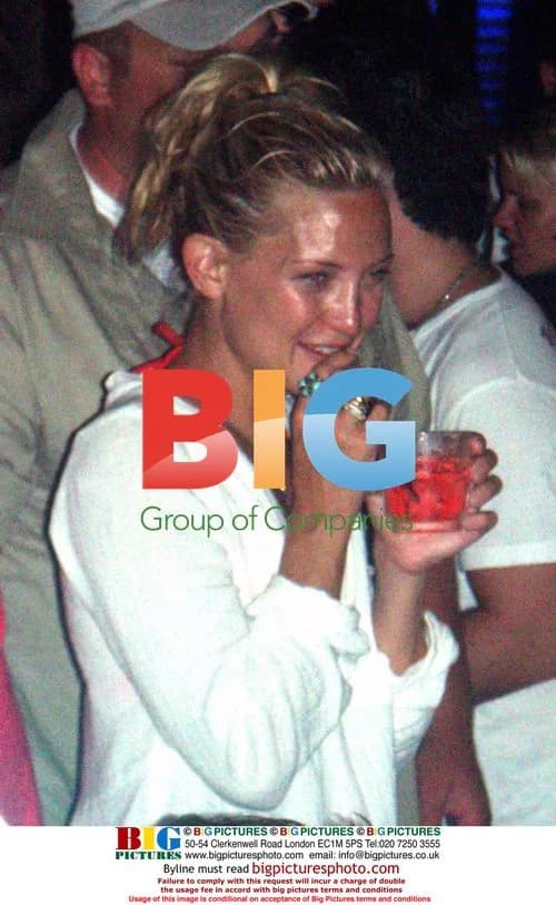Kate Hudson Enjoys Drinks at Iron Bar