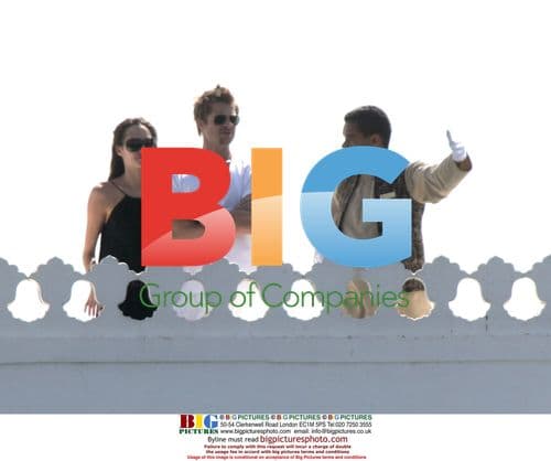 Pitt and Jolie Engaged at Indian Palace