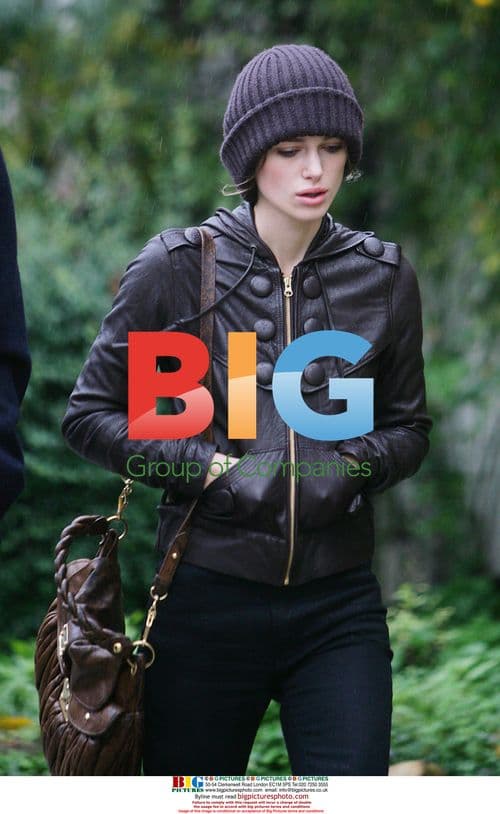 Keira Knightley and Rupert Friend stroll in Hyde Park