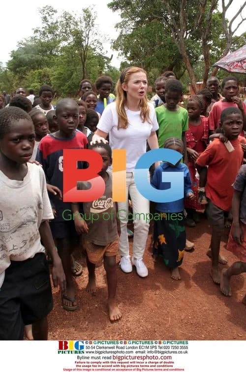 Geri Halliwell with Zambian children