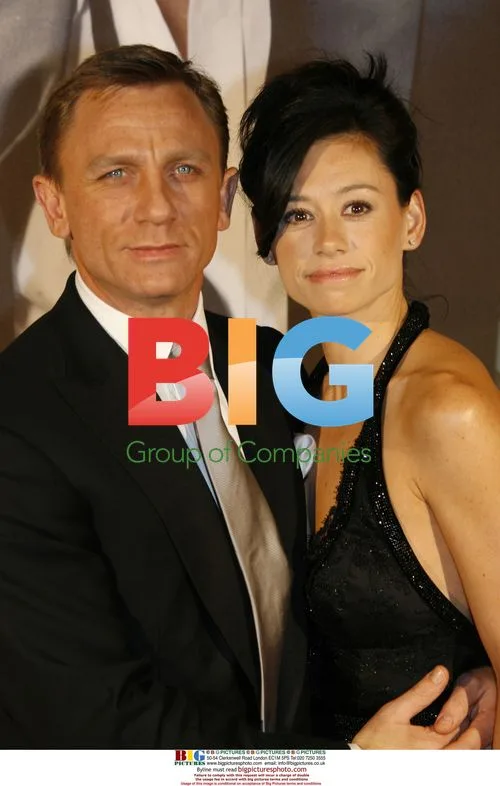 Daniel Craig and Satsuki Mitchell attend 'Casino Royale' premiere