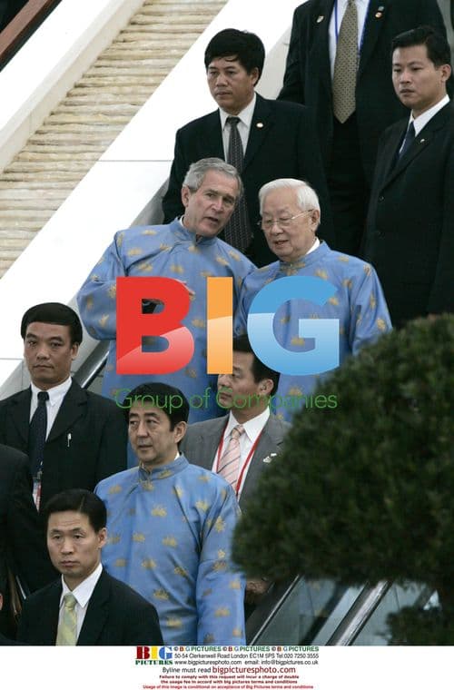 George W. Bush Arrives at APEC Summit in Hanoi