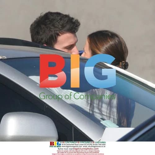 Ben Affleck and Jennifer Garner Smooch