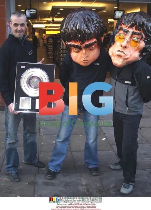 Oasis 'Stop The Clocks' Album Release