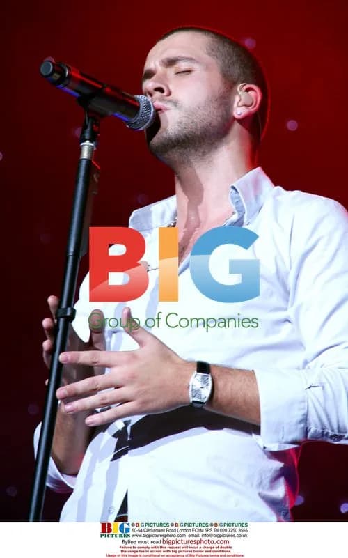 Singer Shayne Ward at Girlguiding UK Big Gig 2006