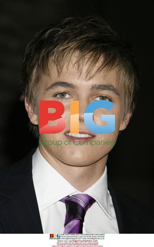 Jesse McCartney at 34th American Music Awards