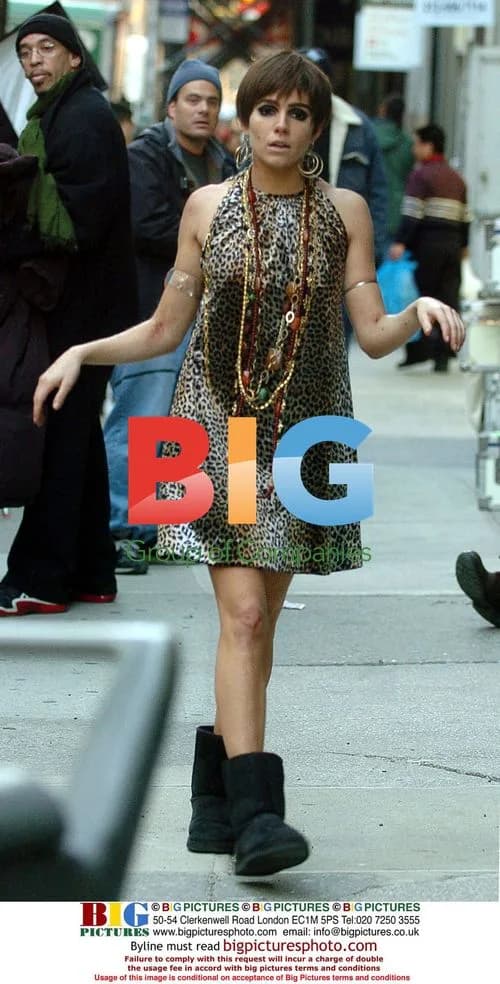 Sienna Miller on set of 'Factory Girl'