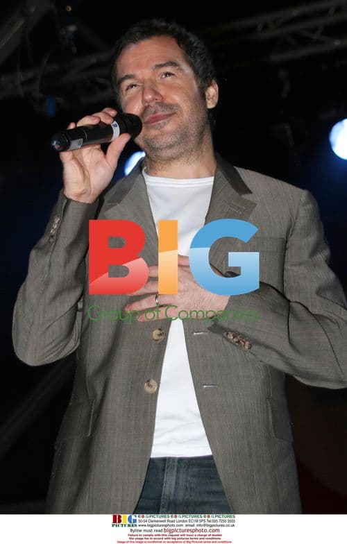 Steve Brookstein performs at Coventry Christmas Lights