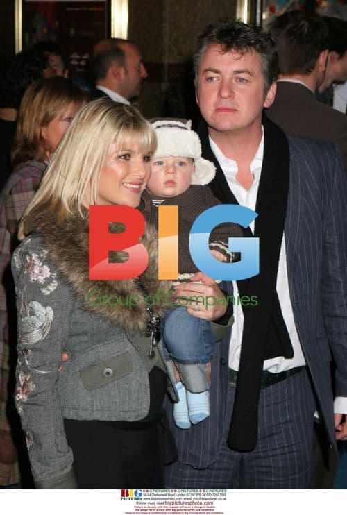 Shane Richie and family at 'Flushed Away' premiere