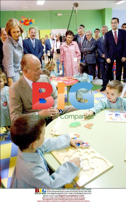 Kings of Spain Visit Schools in Aviles