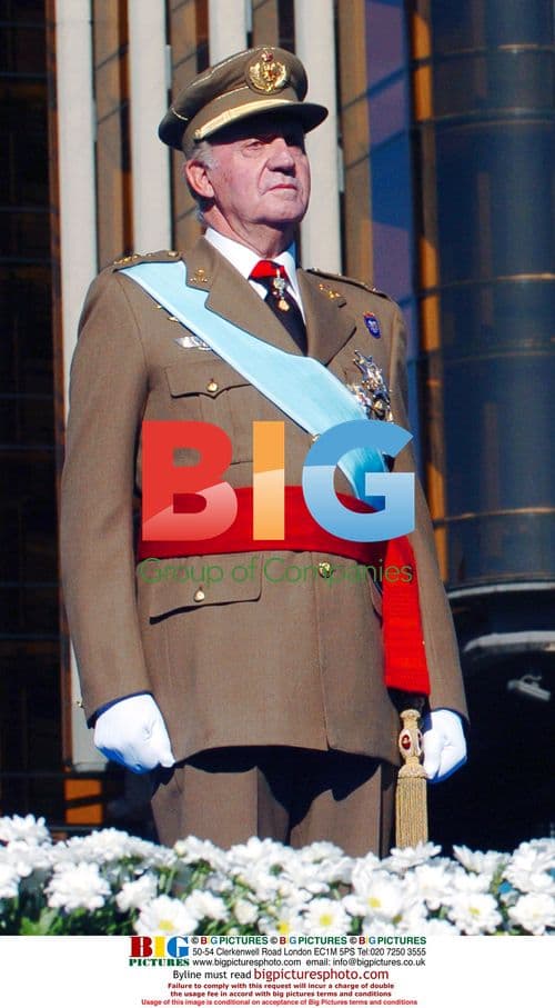 King Juan Carlos presides over Spanish National Day parade