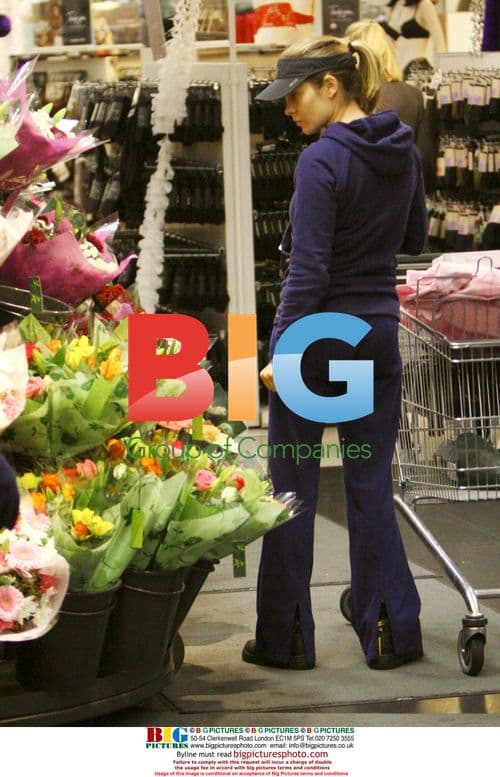 Frank Lampard's Pregnant Fiancée Shops at Marks and Spencer