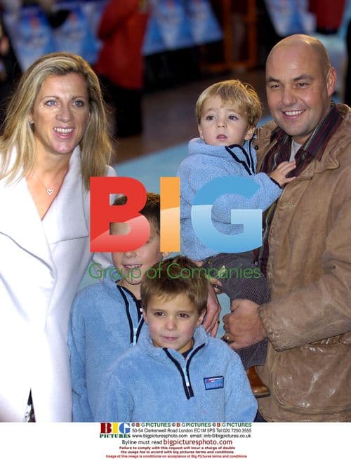 Sally Gunnell and family at Happy Feet premiere