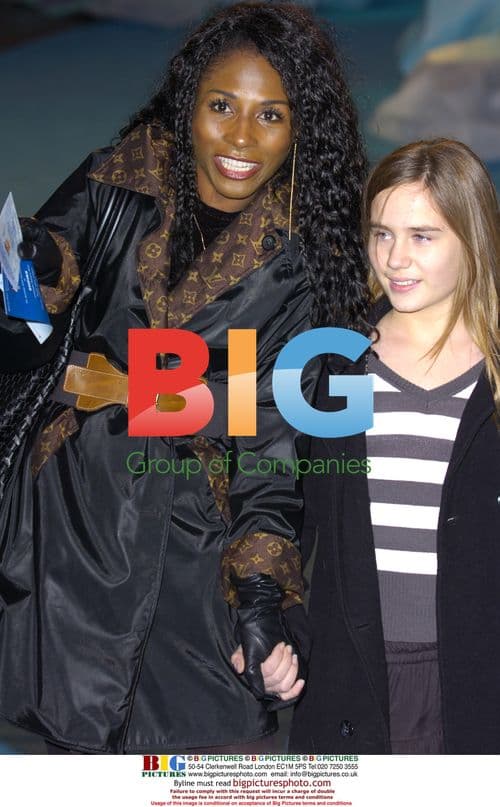 Sinitta at Happy Feet Premiere