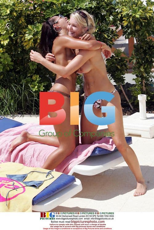 Jameliah and Kaleigh Posing in Egypt