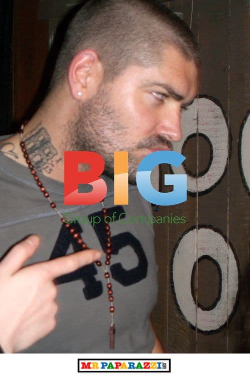 Singer Shyne Lynch Relaxed at Jumpin Jaks