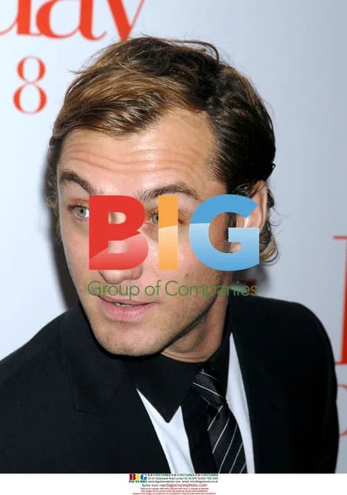 Jude Law at 'The Holiday' Premiere