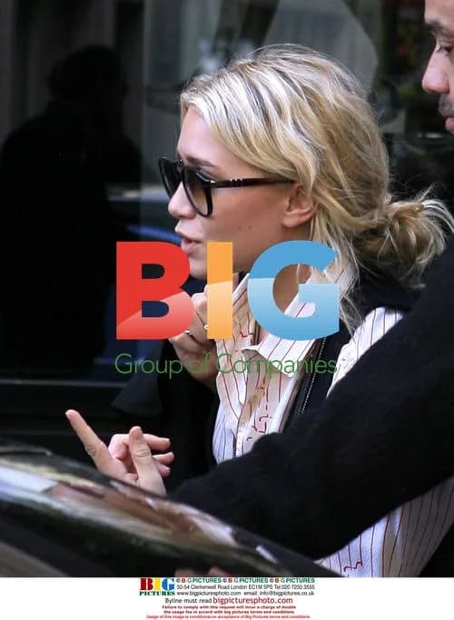 Ashley Olsen Leaves Brasserie Lipp