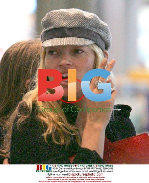 Kate Moss Arrives in Japan