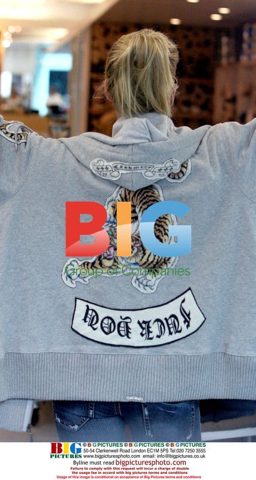 Nicollette Sheridan goes shopping at Kitson Men with fiance Michael Bolton