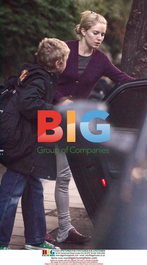 Jude Law and Sienna Miller do school run