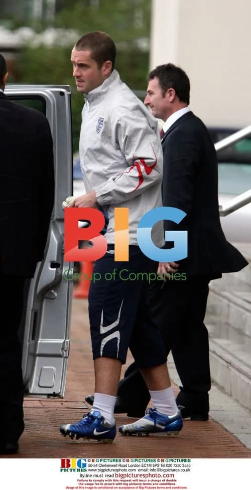 England Team Departs Lowry Hotel for Training