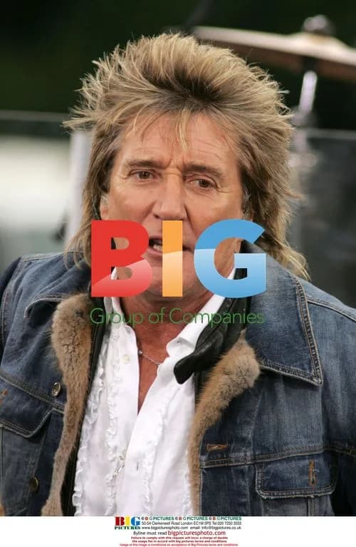 Rod Stewart Performs at 'The Early Show'
