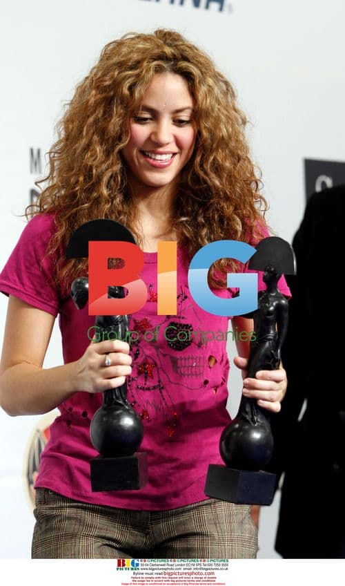 Shakira at Veo Awards Press Conference in Puebla