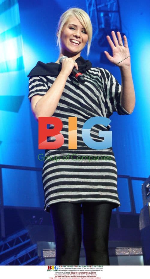 Nylon Performing at Girlguiding UK Big Gig 2006