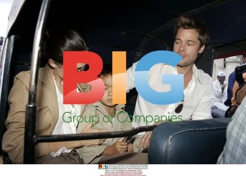 Brad Pitt and Angelina Jolie in Pune, India