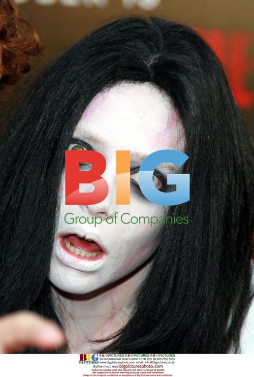 Undead grudge girl at The Grudge 2 premiere