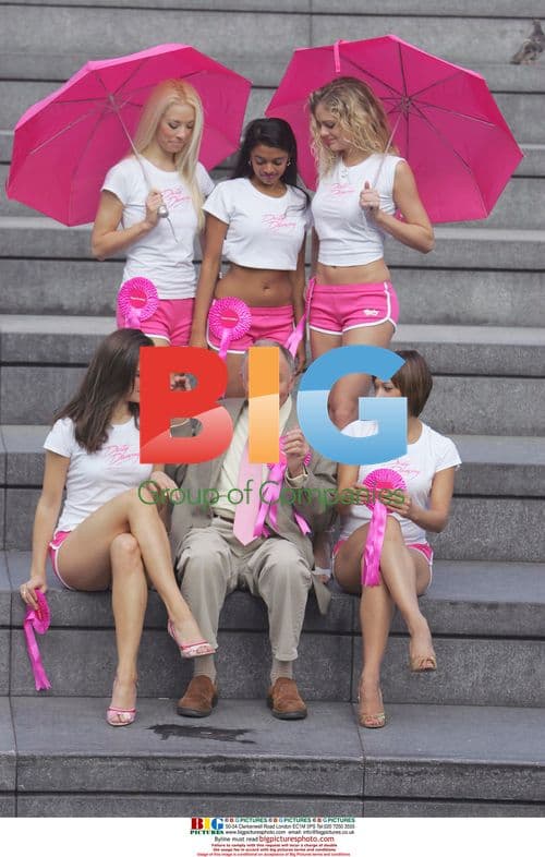 Mayor & celebrities launch 'wear it pink' 2006