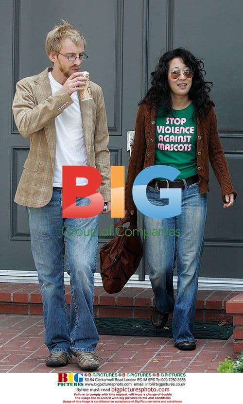 Actress Sandra Oh steps out with boyfriend