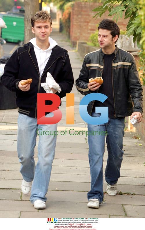 X-Factor Final Contestants Rehearsing