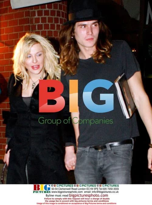 Courtney Love and Jamie Burke on Romantic Date