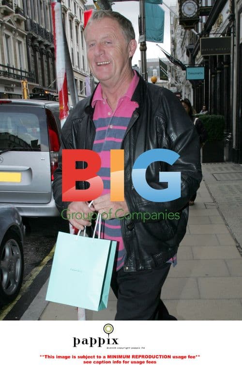 Chris Tarrant spotted buying watch at Tiffany's in London