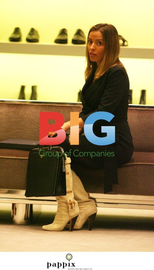 Chelsea's Frank Lampard and family go shoe shopping