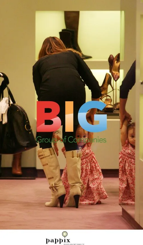 Frank Lampard and family go shoe shopping