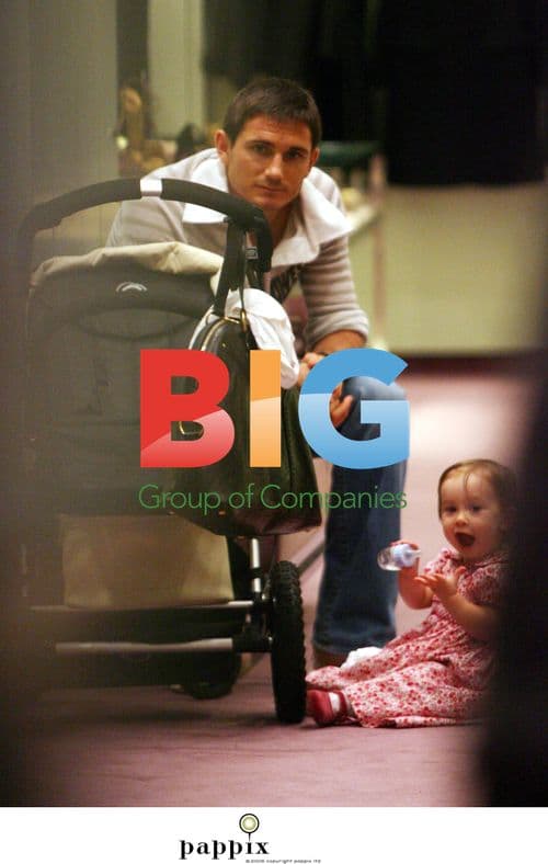 Footballer Frank Lampard with wife and daughter shopping