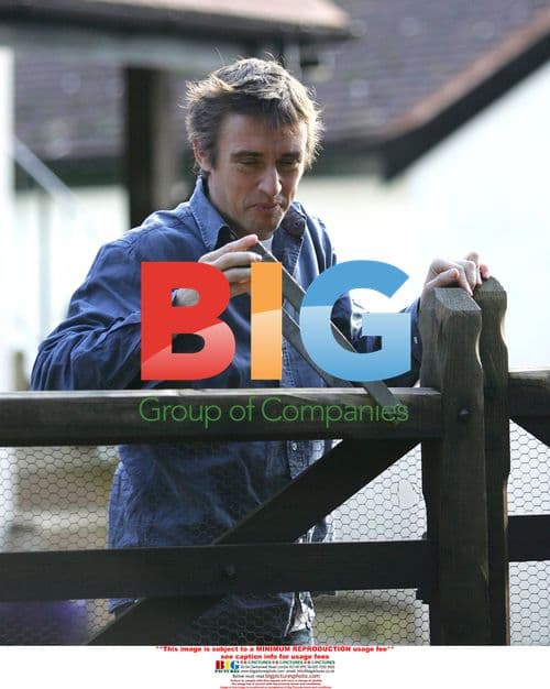 Richard Hammond Visits Town After Car Crash